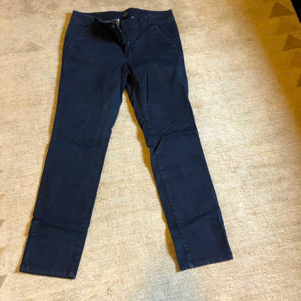 Women’s American Eagle Skinny Khakis